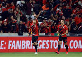 Furacão abre vantagem na busca por vaga para quartas da Libertadores