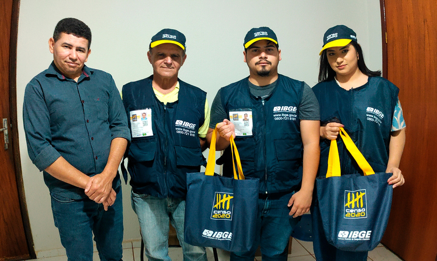 Prefeito Guga e equipe do IBGE em Novo Horizonte do Sul