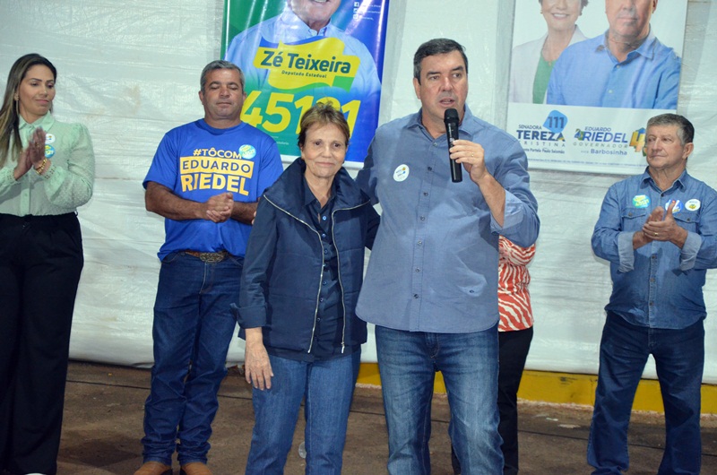 Riedel e Tereza em Jateí/ Fotos Fábio Menezes/Regiaonline