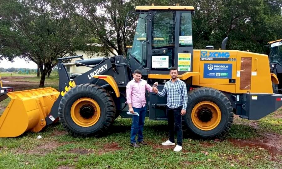 Prefeito Guga e o Gerente Eduardo Abrão - Foto: Divulgação