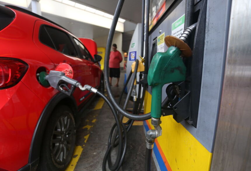 Gasolina e diesel terão queda de preço nas refinarias - Foto: Marcelo Victor