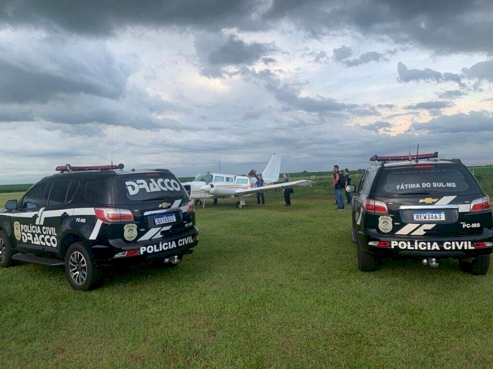 Avião apreendido no aeroclube de Fátima do Sul, em dezembro (Foto: Arquivo)