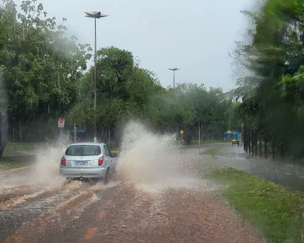 Em Bonito, cerca de 30 famílias tiveram que ir para abrigos por causa da cheia do rio (Foto: divulgação / prefeitura)
