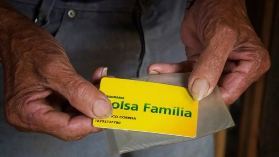 Bolsa Família terá adicional de R$ 150 para até duas crianças e extra para famílias maiores. (Foto: Divulgação / Governo Federal)