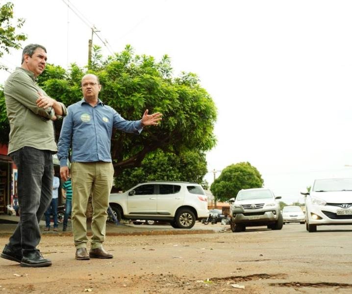 Em campanha, Barbosinha e Riedel verificaram situação de avenida em Dourados
