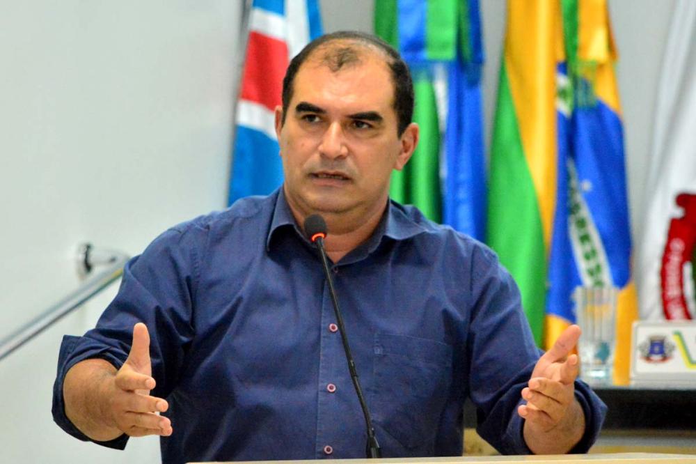 Indicação do vereador Ermeson Cleber Mendes visa regularizar a documentação dos terrenos pertencente ao município Imagem: Ribero Junior/MS24h