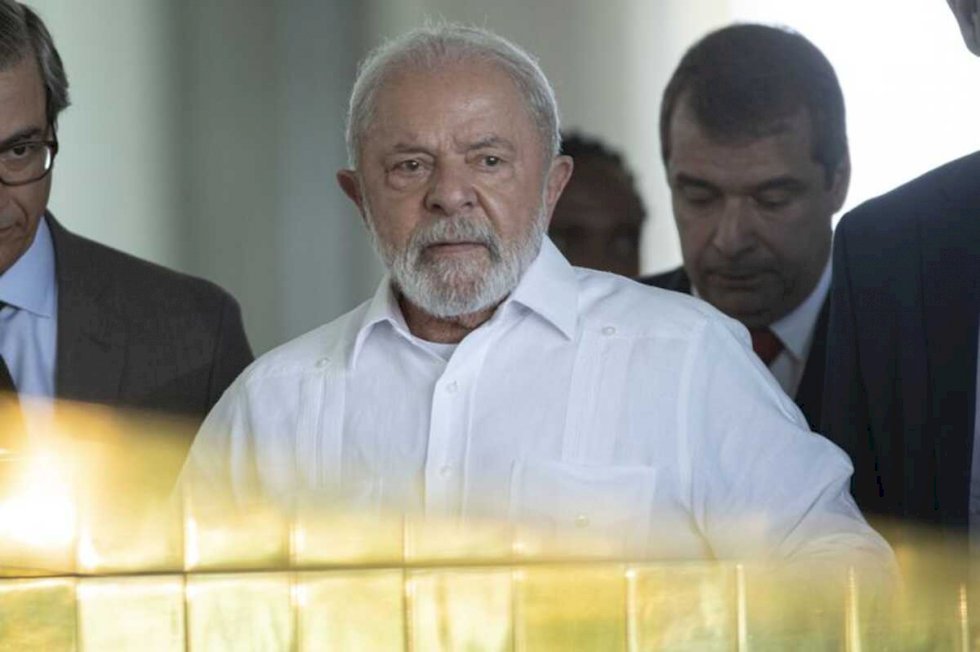 O presidente, Luiz Inácio Lula da Silva participa da apresentação da taça da Copa do Mundo Feminina FIFA - Joédson Alves/Agência Brasil