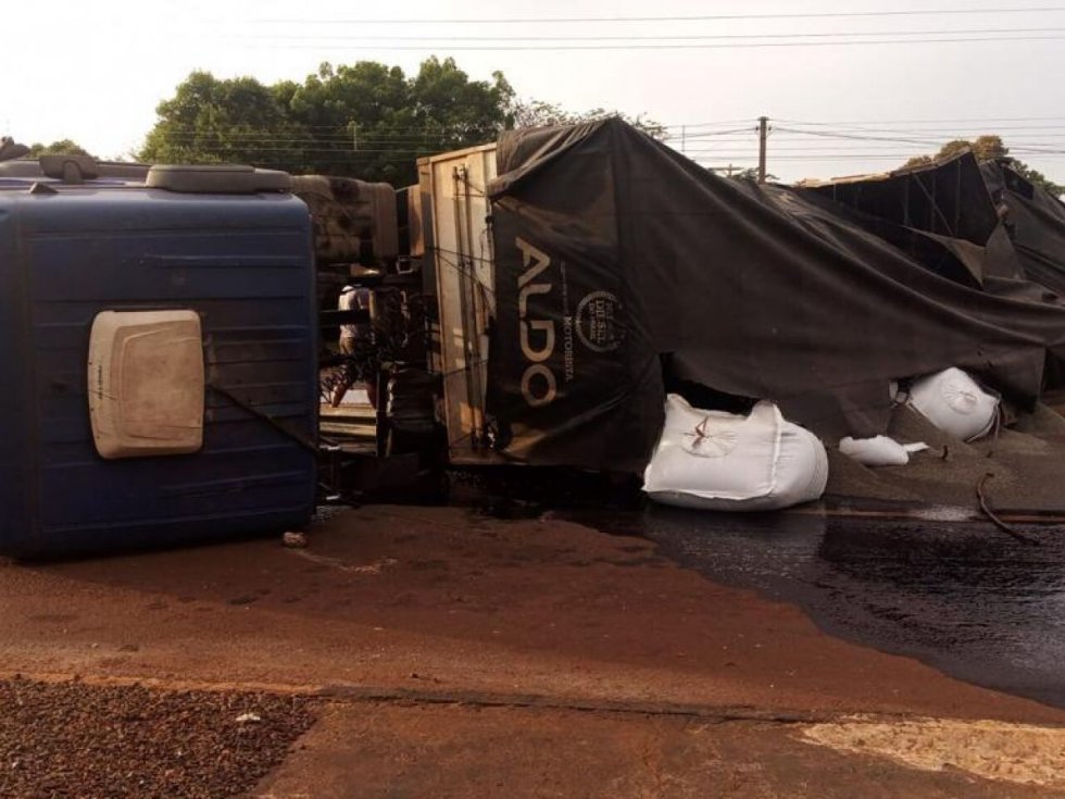 Acidente aconteceu no início da manhã em distrito de Dourados - Crédito: 2º GBM