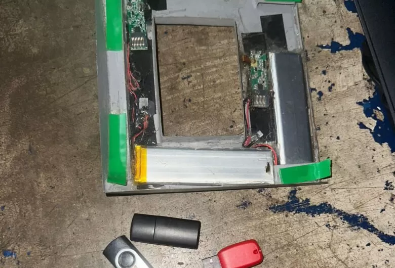 Equipamentos para gravação das imagens das vítimas digitando a senha - Crédito: Divulgação