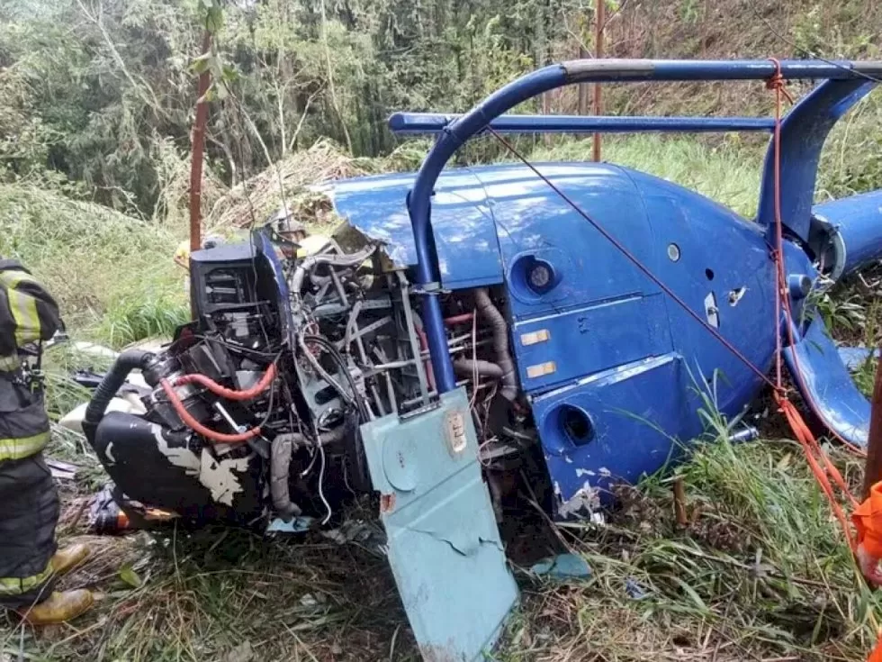 Destroços do helicóptero foram encontrados nesta manhã - Crédito: Defesa Civil SP