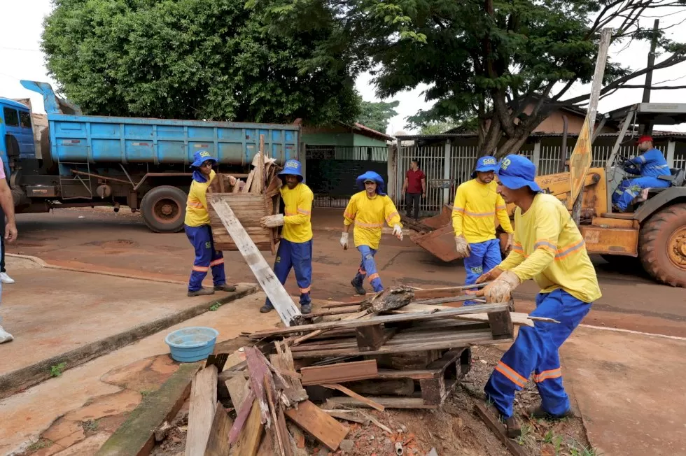 CCZ orientou moradores sobre cuidados gerais para evitar doenças e ajudar no controle de escorpião. Foto: A. Frota