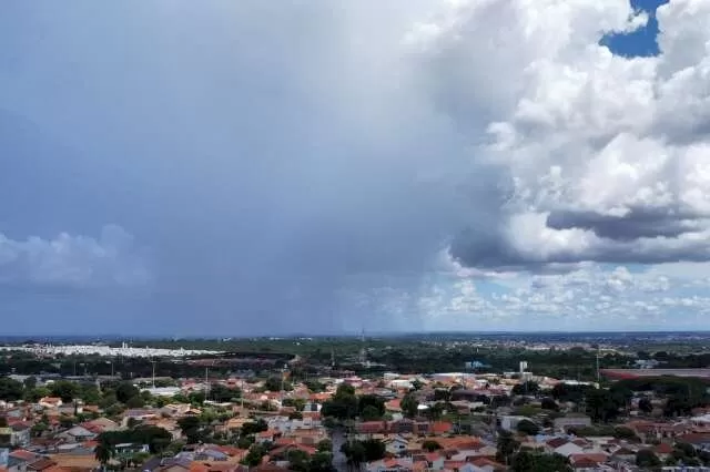 Chuva em Campo Grande, vista de cima (Foto: Osmar Veiga)