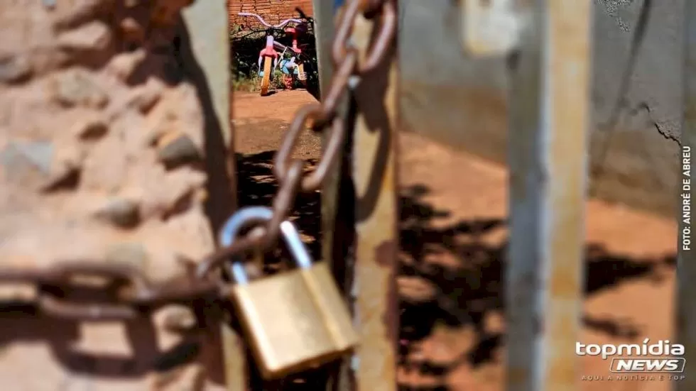 Casa onde bebê morreu foi periciada e ficou trancada / André de Abreu