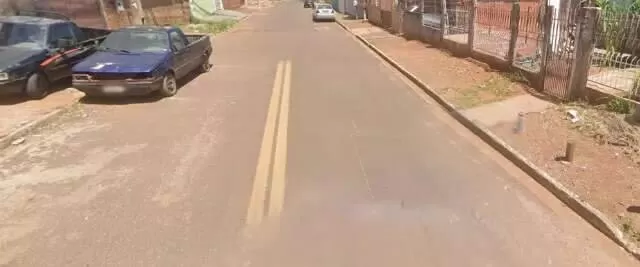 Rua Litorânea onde fica a casa da idosa encontrada trancada e sem comida (Foto: reprodução / Google)