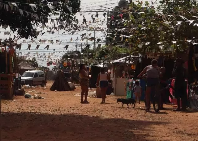 Local em que foi realizado o primeiro dia de festa junina no Bairro Dom Antônio Barbosa. (Foto: Osmar Veiga)
