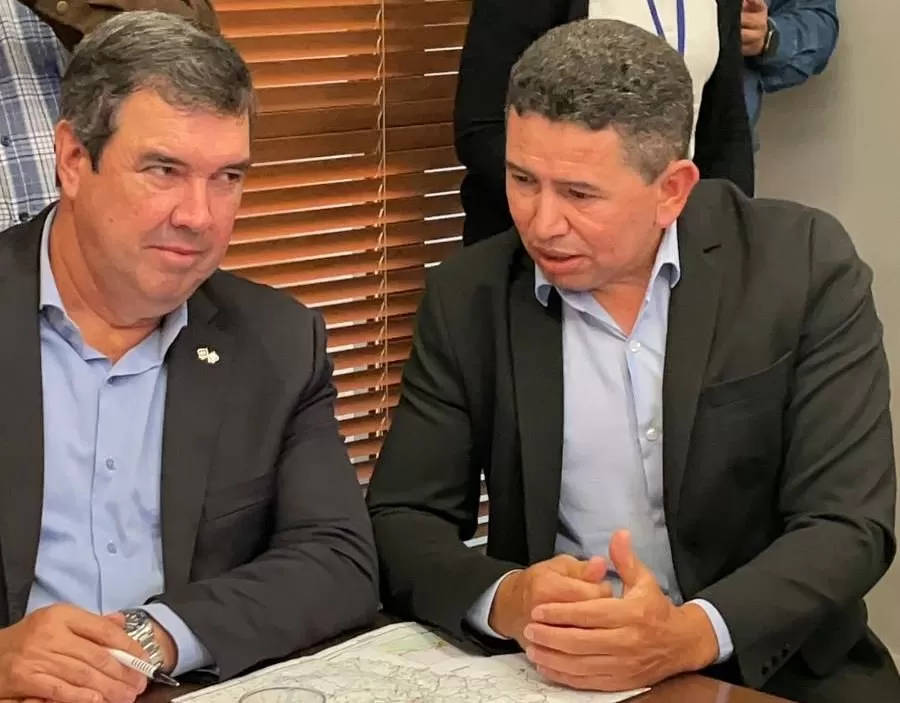 Governador Eduardo Riedel e Prefeito Guga - Foto: Ivinoticias