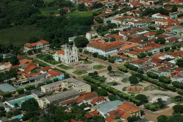 Praça Nossa Senhora da Imaculada Conceição, onde se reuniram os fundadores e feita a ata de fundação da cidade (Foto: Reprodução/Prefeitura de Aquidauana)