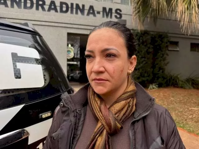 Vereadora Gabriela Delgado com arranhões no rosto após ser agredida (Foto: Jornal da Nova)