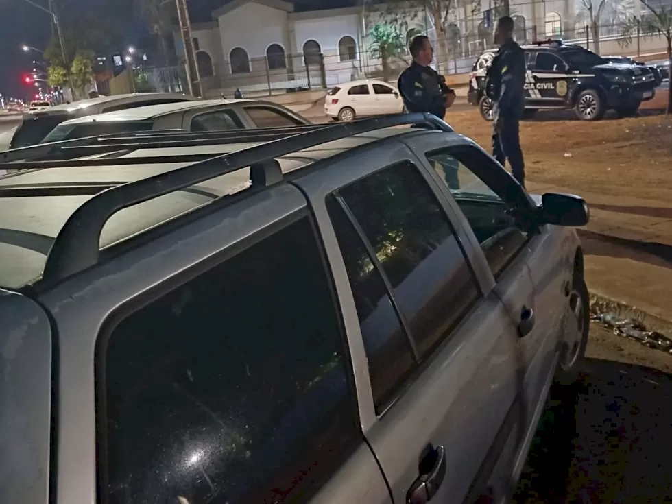 Carro em que estava a família (Midiamax)