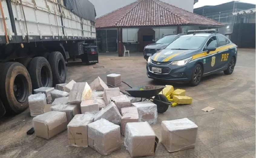 Entorpecente apreendido - Foto: Polícia Rodoviária Federal/Divulgação