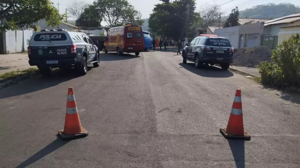 A área do atropelamento foi isolada (Imagem: Divulgação/Corpo de Bombeiros)