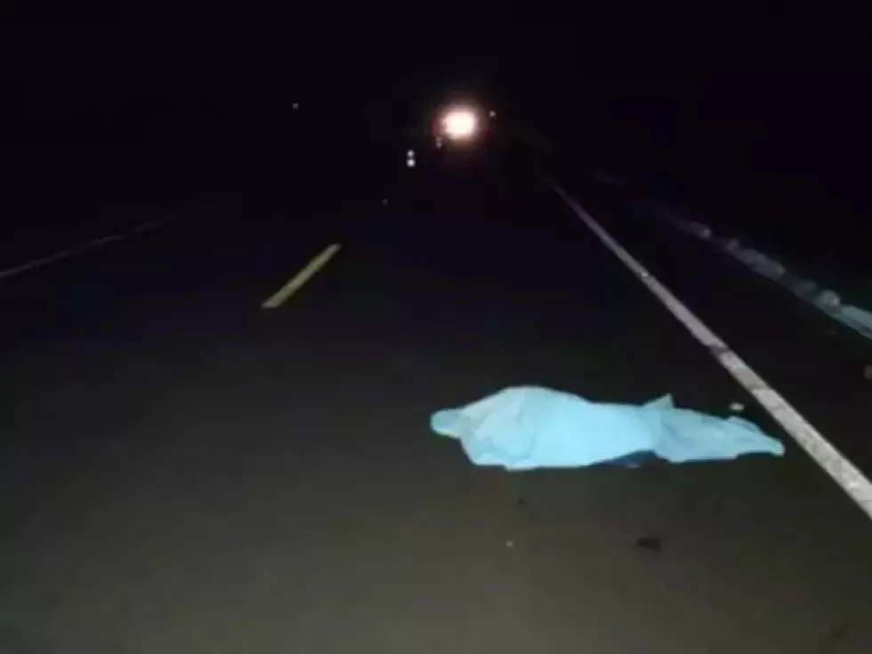 Corpo da vítima foi coberto com lençol. - Crédito: Rio Brilhante em Tempo Real