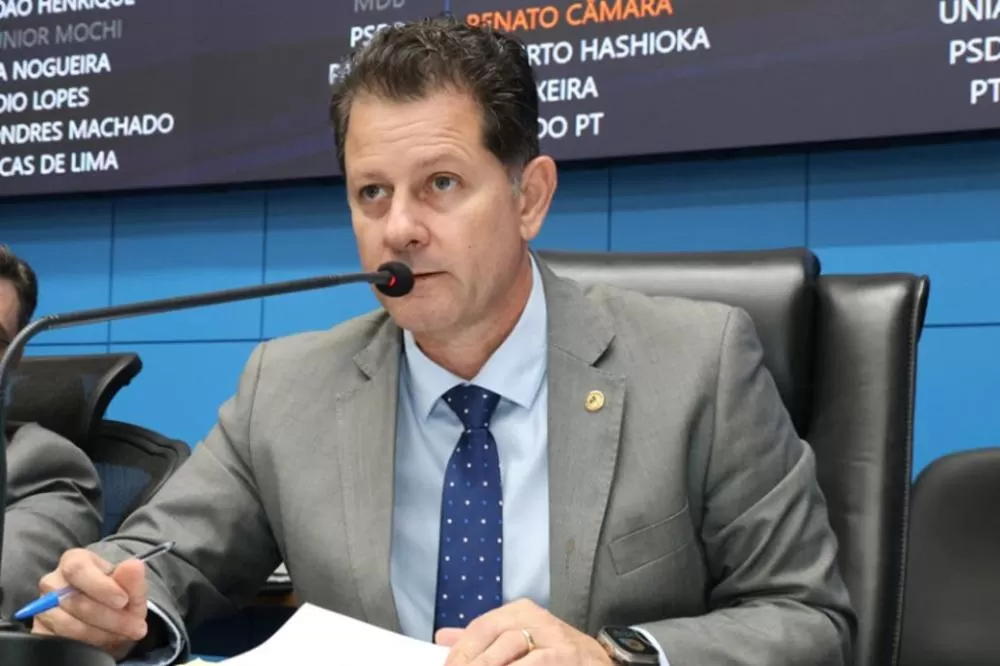 Renato aponta que o trajeto usado por estudantes e moradores apresenta trechos danificados, iluminação insuficiente e sinalização desgastada, condições que têm reduzido a segurança e o uso da área para caminhada e atividades físicas Veja mais no site da 