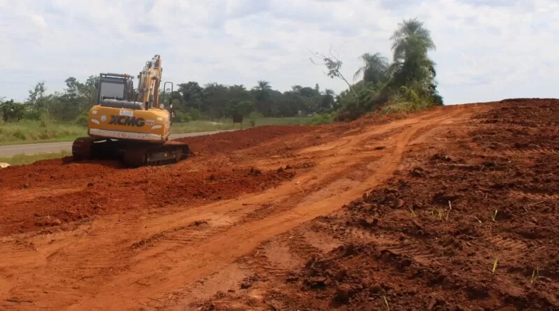 Prefeitura de Jateí melhora visibilidade em travessão para garantir mais segurança