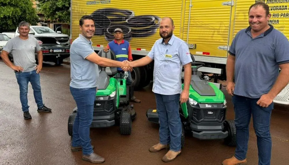 Prefeitura de Vicentina investe em equipamentos de limpeza dos espaços públicos