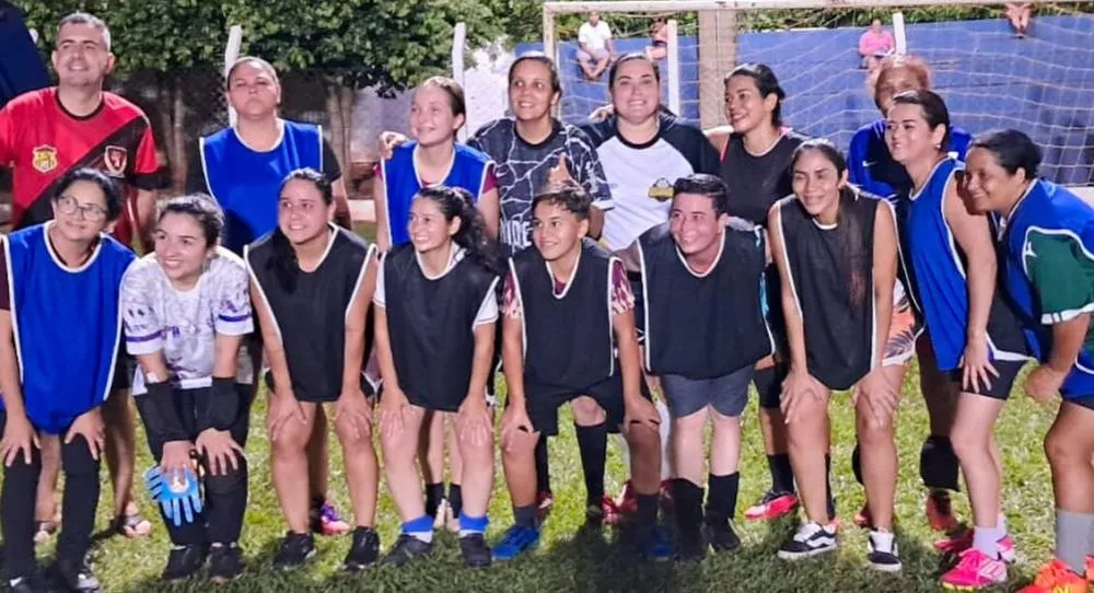 Vicentina faz participação inédita com a estréia de equipe feminina na Copa Assomasul de futebol