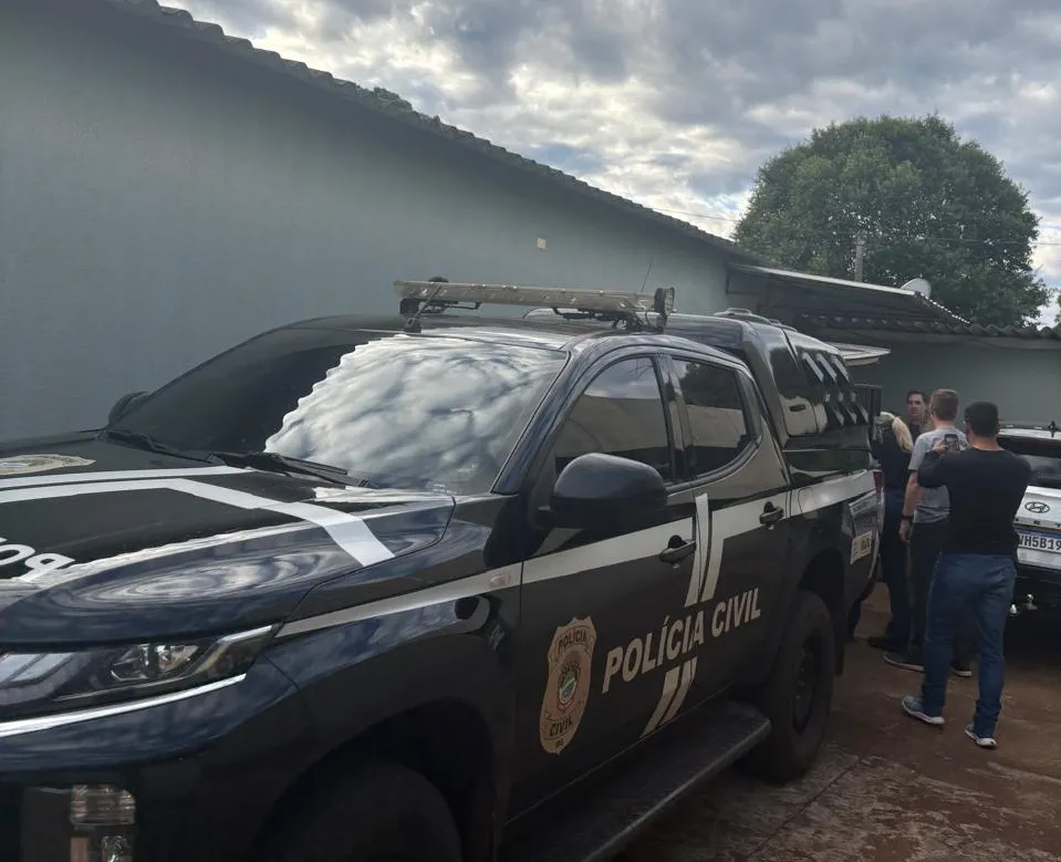 Polícia Civil cumpre mandado de prisão e captura foragido após tentativa de fuga em área rural de Fátima do Sul