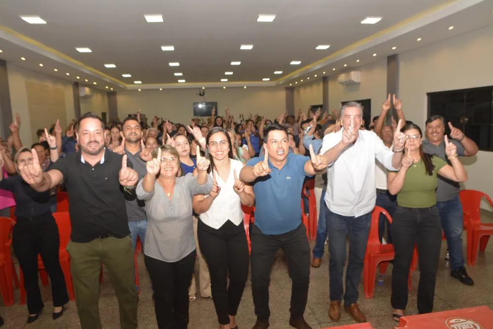 Deputado federal Dagoberto Nogueira reúne lideranças e recebe apoio político em Glória de Dourados