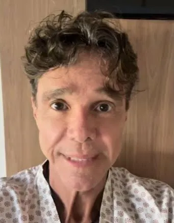 Morre Netinho, cantor do sucesso “Milla”, aos 60 anos após luta contra o câncer